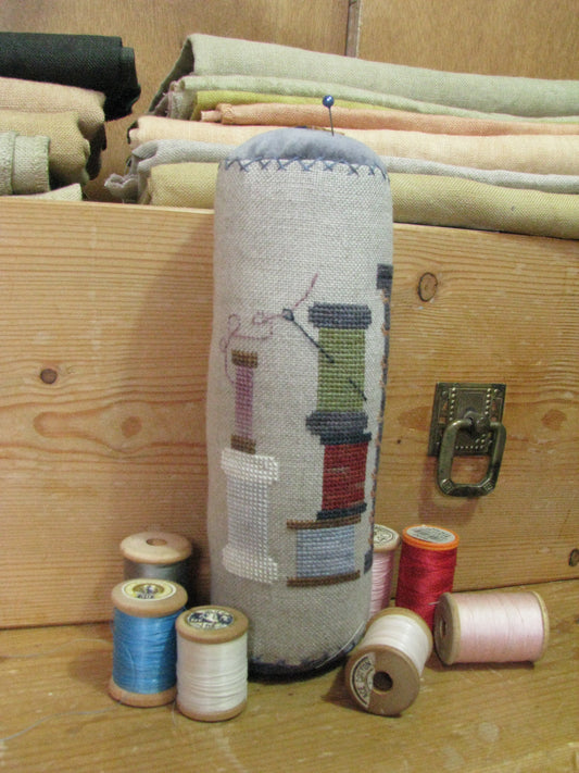 1712 6 Bobbins for a Summerproject
